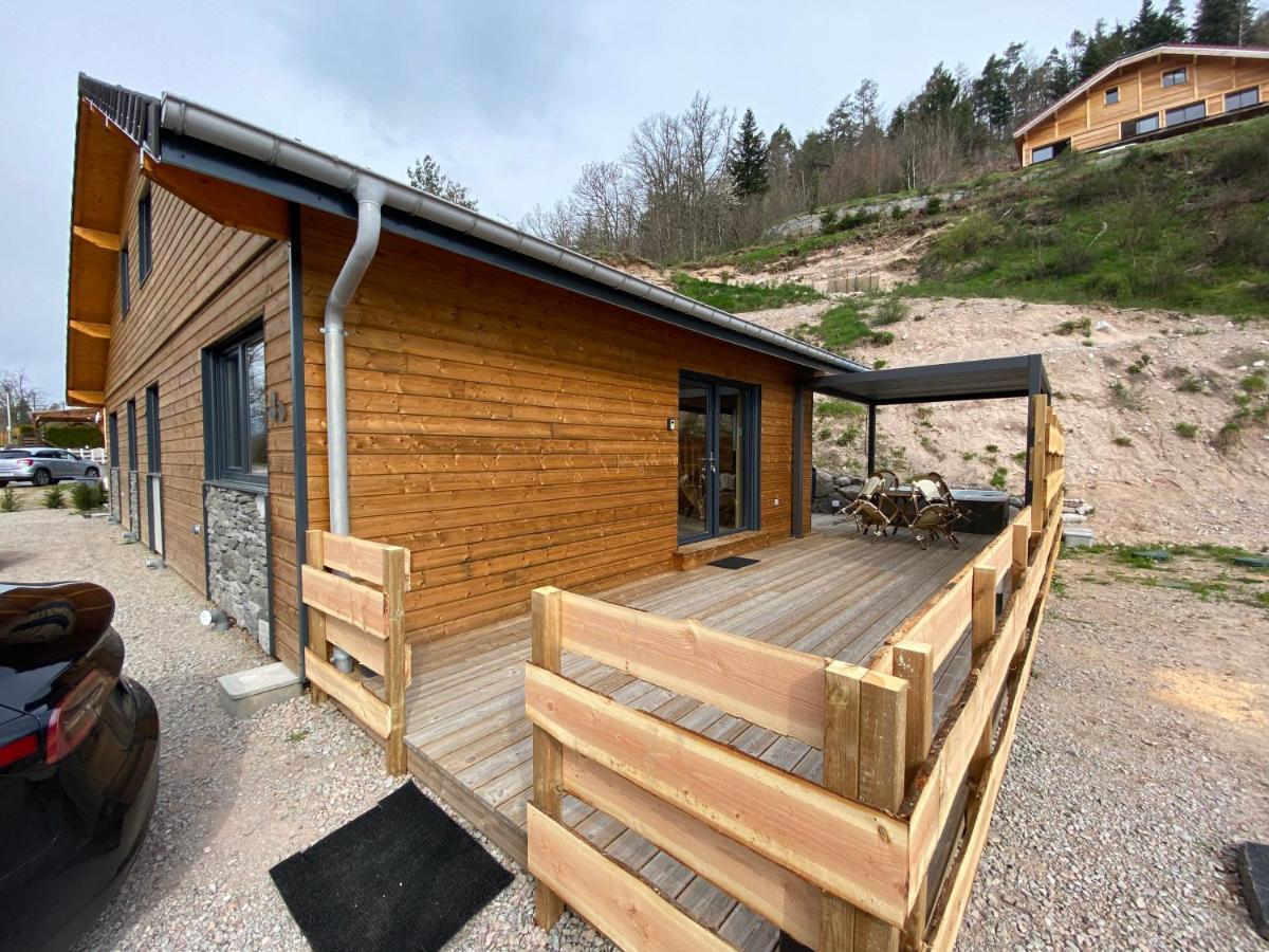 Les Des Capucines & Jacuzzi Privatif * Rochesson